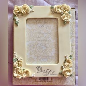 Frame “Our Silver”, Anniversary for Silver Wedding.  Holds a photo 4” x 6”.